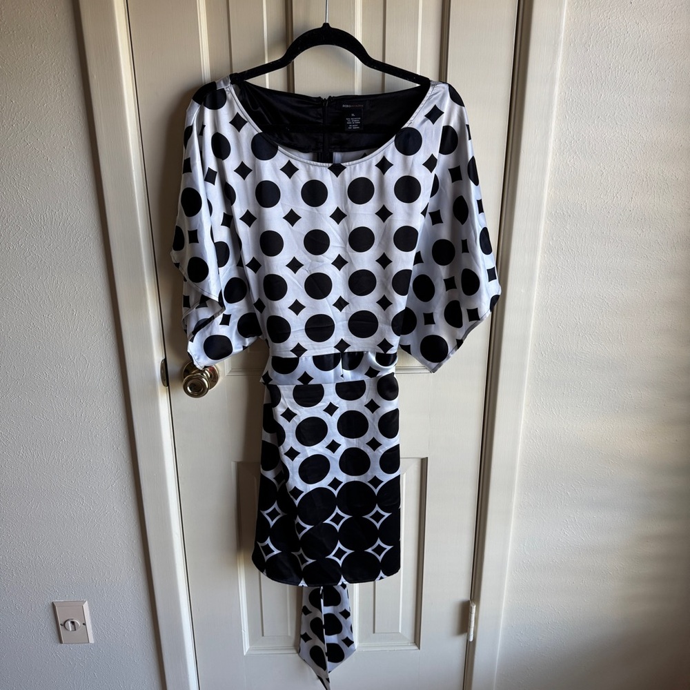 BCBGMaxAzria Black and White Geometric Dress